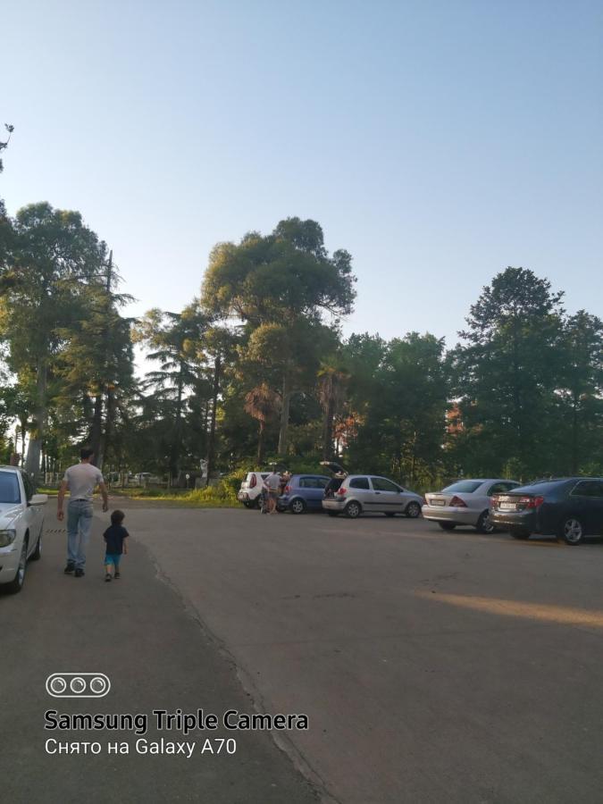 Квартира У Моря С Двумя Балконами Batumi Exterior foto